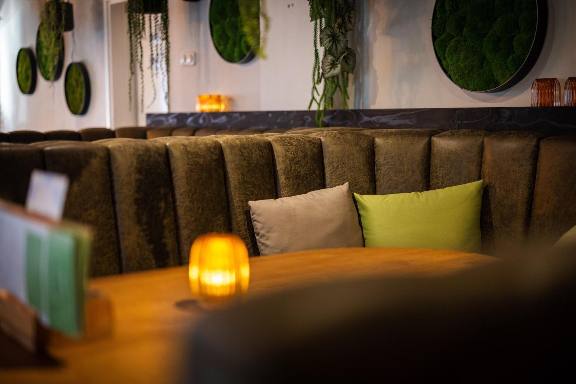 Hotel Restaurant 'De Vossenberg' フィールハウテン エクステリア 写真